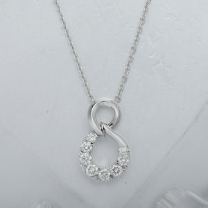 FCVD140_00 "8" Diamond Necklace