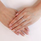 CRVD102_00 Crescent Band Ring