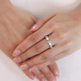 ERPT113_00 Petite Prong Band Ring